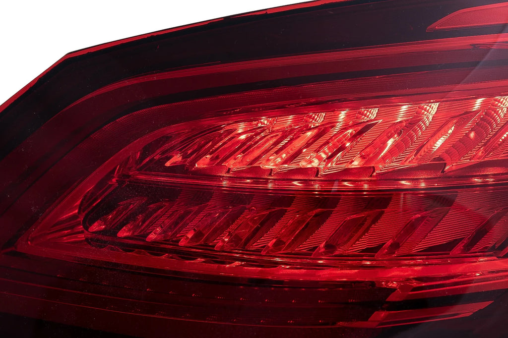 5997510_6053435